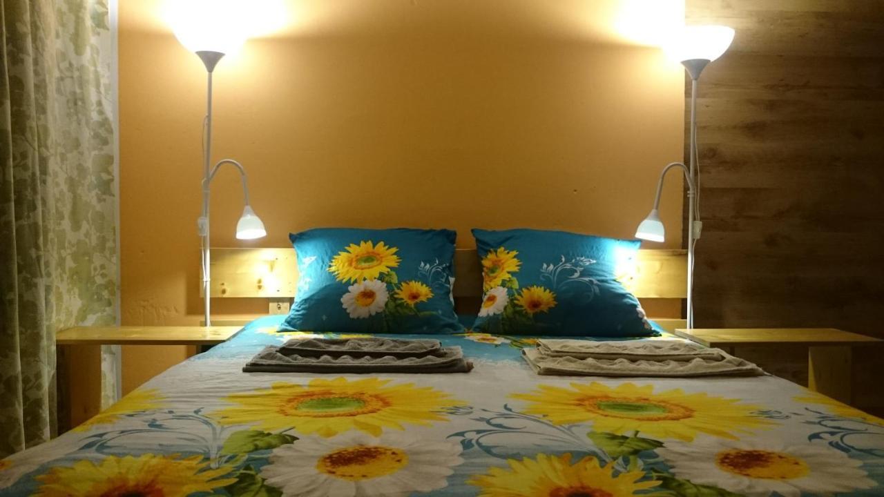 Willow Apartments Лимбажи Экстерьер фото